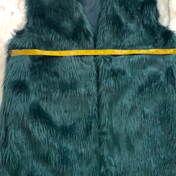 Forever 21 FAUX Vest - Picture 7 of 7
